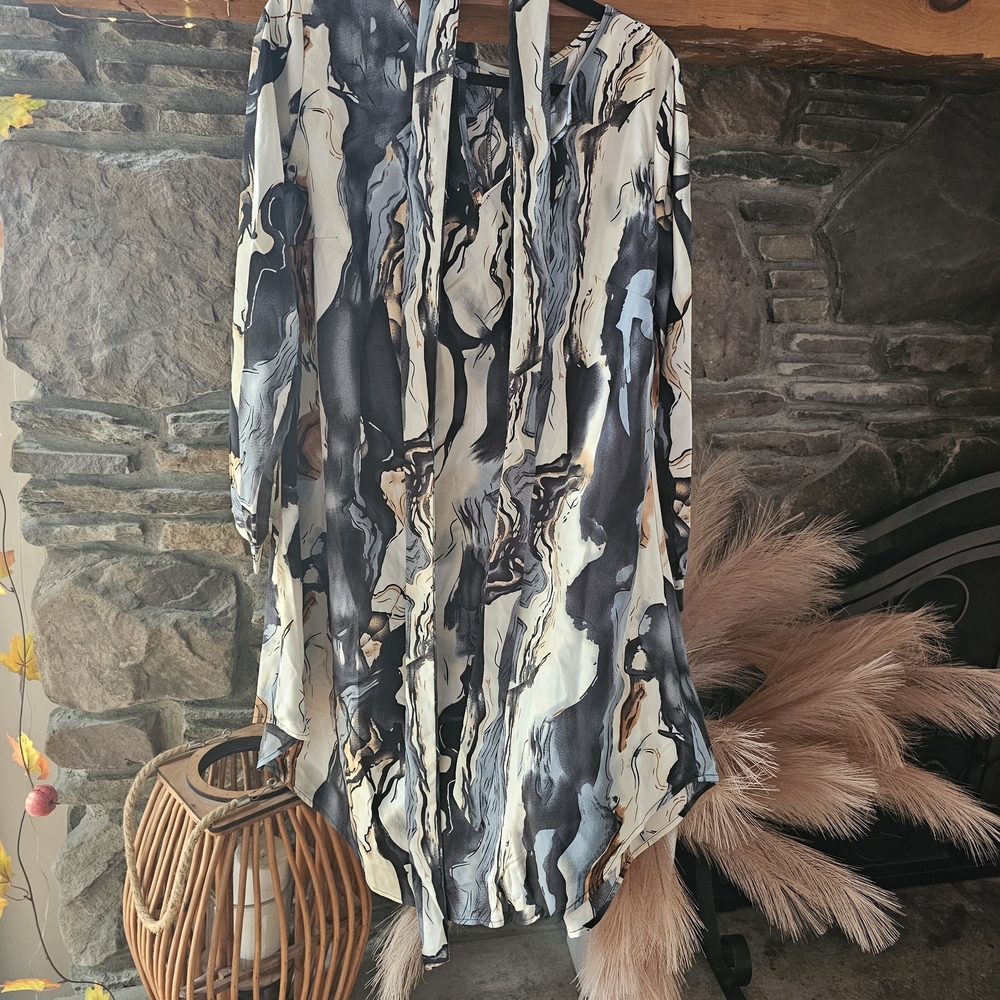 SHEIN Abstract Black and White Dress